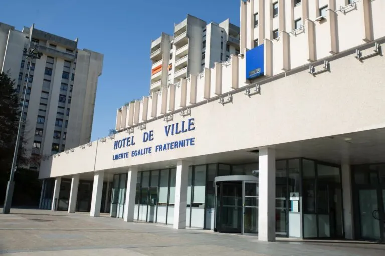Joué-Lès-Tours (37300)