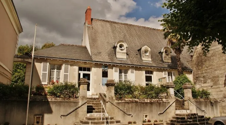 Neuil (37190)